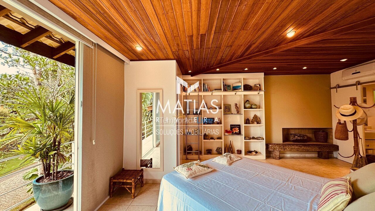 Casa para aluguel de temporada em Guarujá (Condomínio Jardim Iporanga)