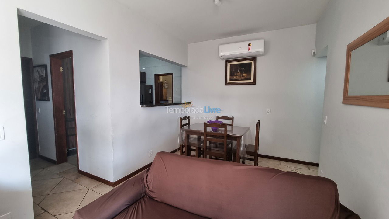 Apartamento para aluguel de temporada em Guarujá (Enseada)