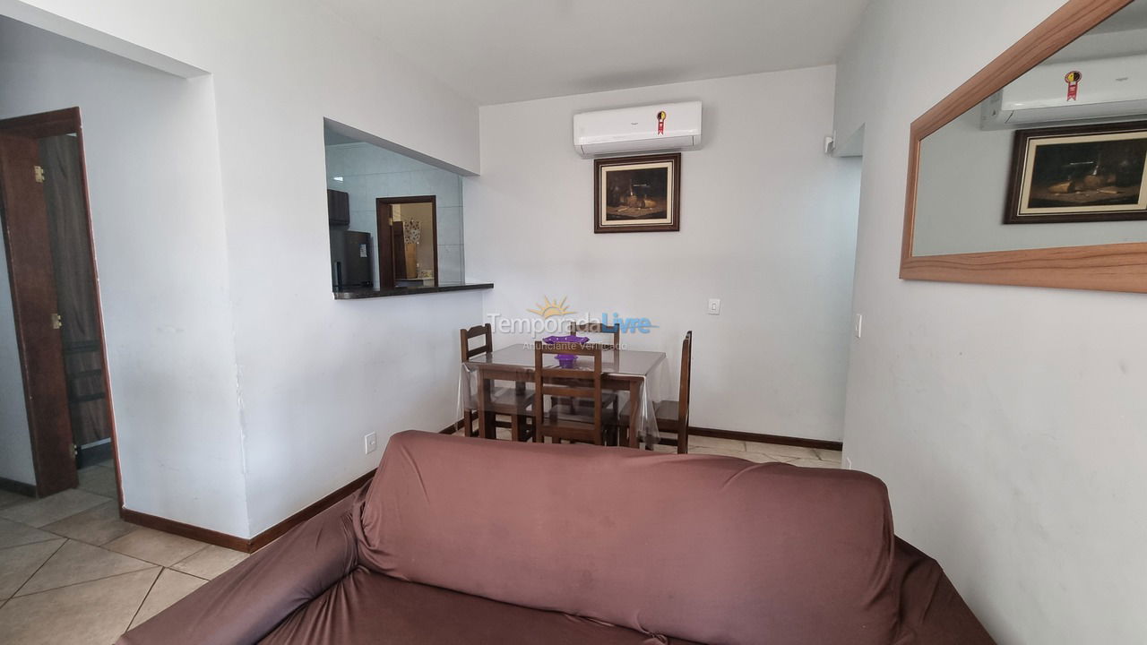 Apartamento para aluguel de temporada em Guarujá (Enseada)