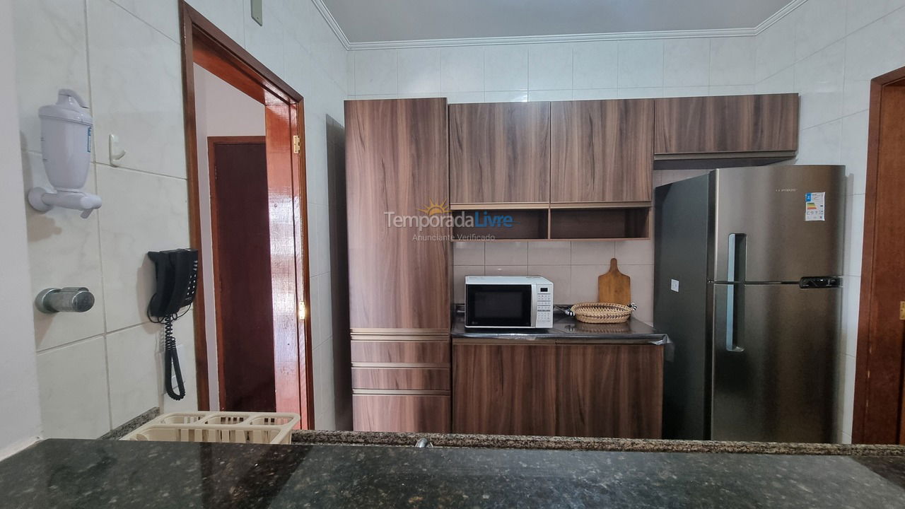 Apartamento para aluguel de temporada em Guarujá (Enseada)