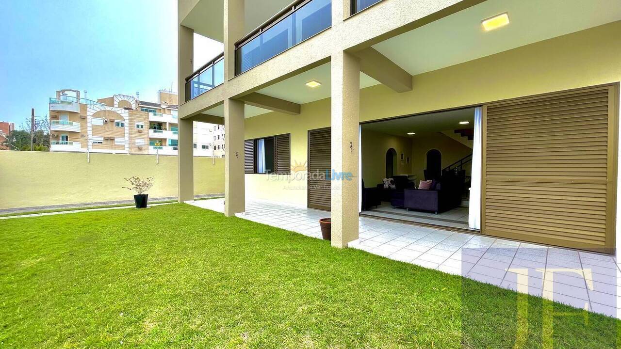Casa para aluguel de temporada em Florianopolis (Canasvieiras)