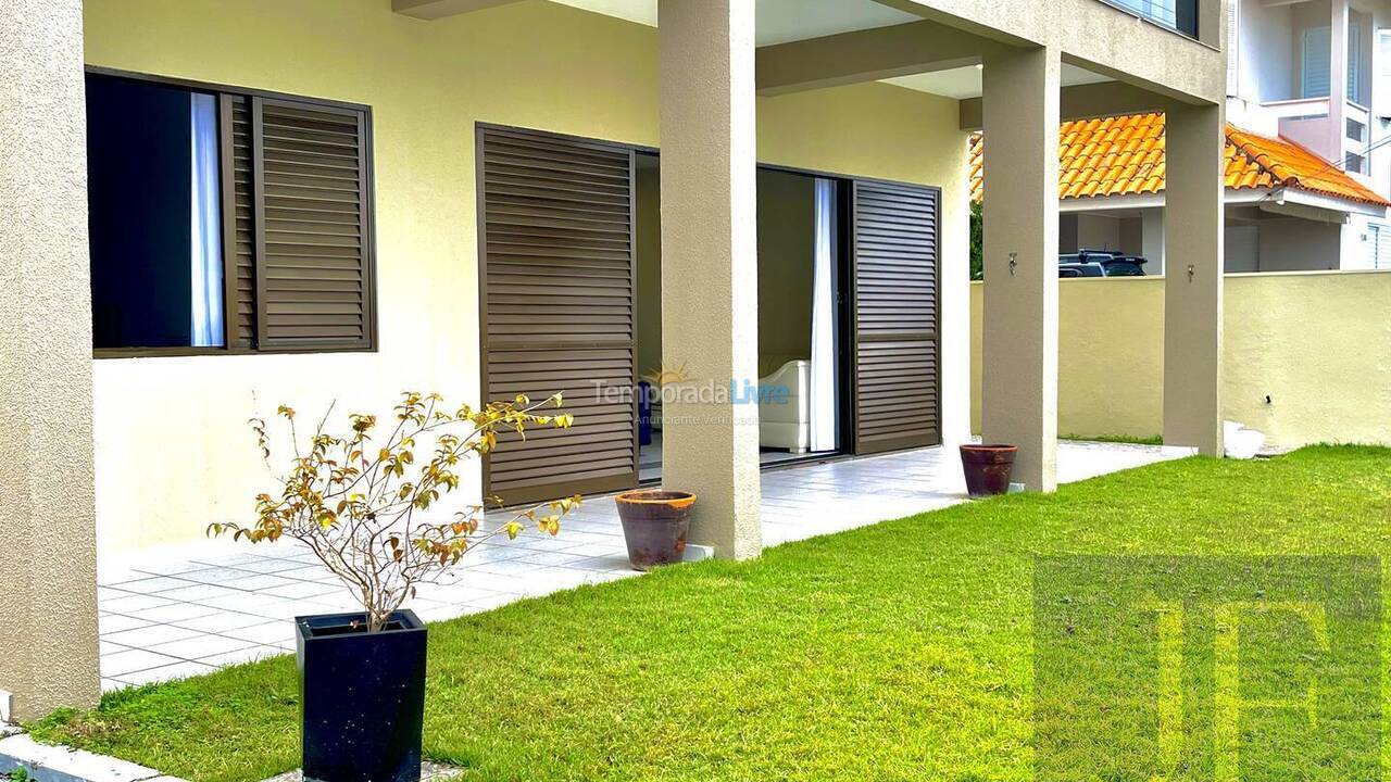 Casa para aluguel de temporada em Florianopolis (Canasvieiras)