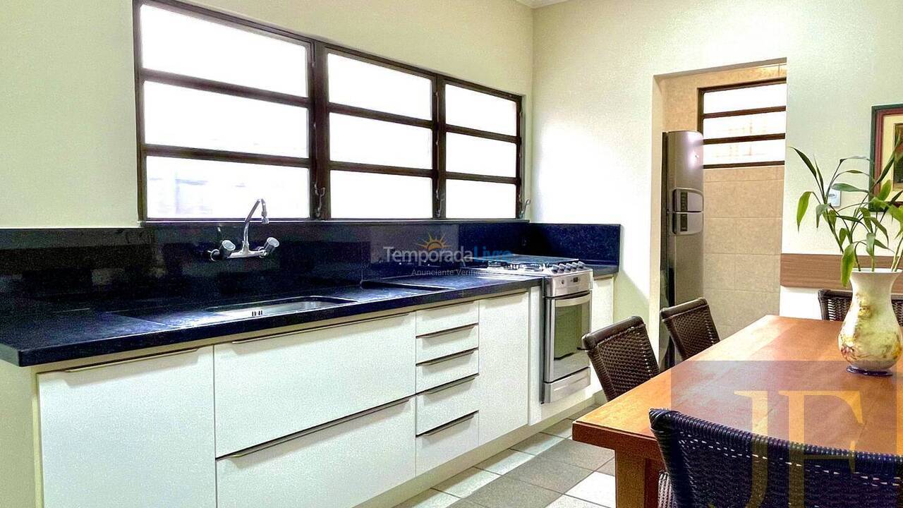 Casa para aluguel de temporada em Florianopolis (Canasvieiras)