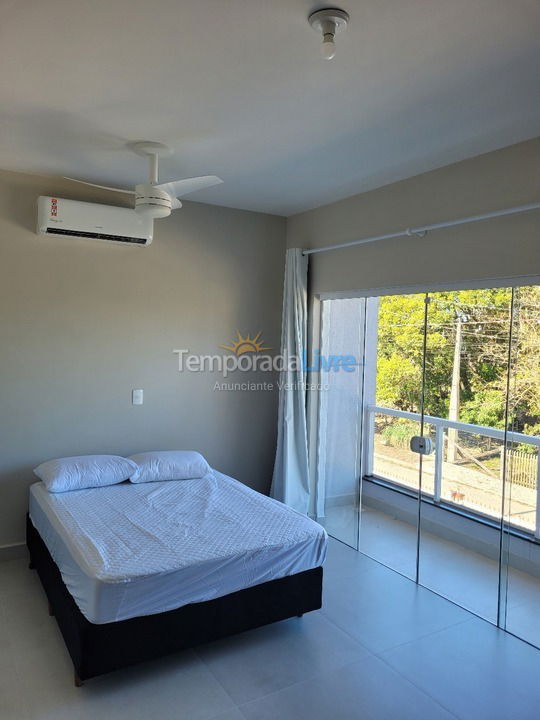 Casa para alquiler de vacaciones em Itapoá (Balneário Cambiju)