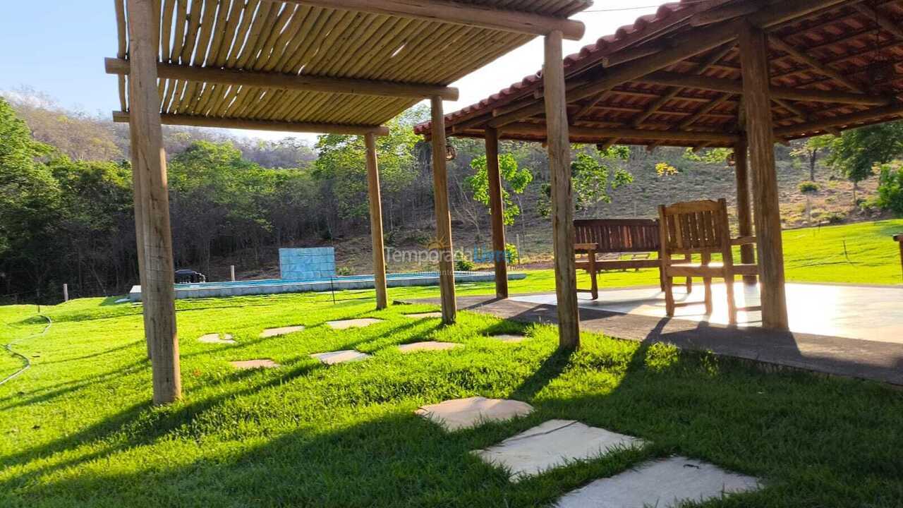 Ranch for vacation rental in Aurora do Tocantins (Povoado Azuis Sentido Aurora A Direita da Entrada)