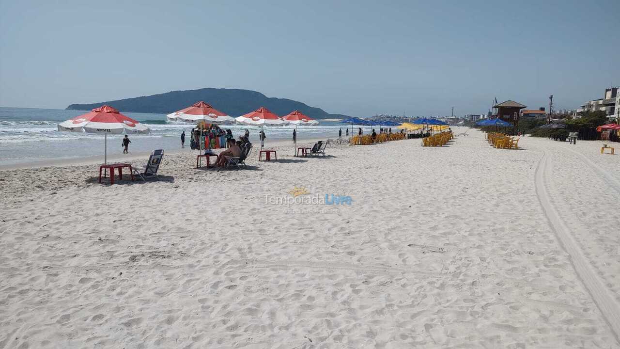 Apartamento para aluguel de temporada em Florianopolis (Praia dos Ingleses)