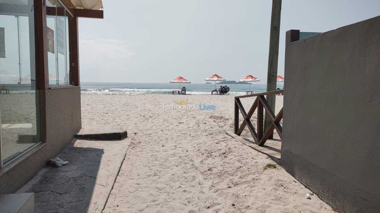 Apartamento para aluguel de temporada em Florianopolis (Praia dos Ingleses)