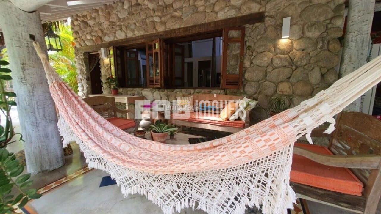 Casa para aluguel de temporada em Ubatuba (Itamambuca)