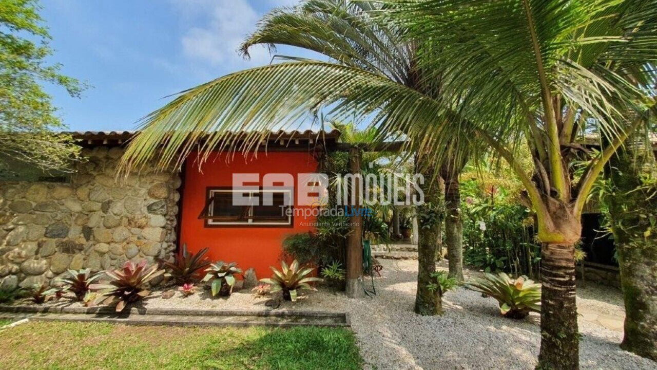 Casa para alquiler de vacaciones em Ubatuba (Itamambuca)