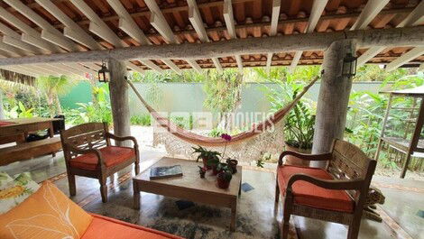 5 bedroom house 90m from Itamambuca beach