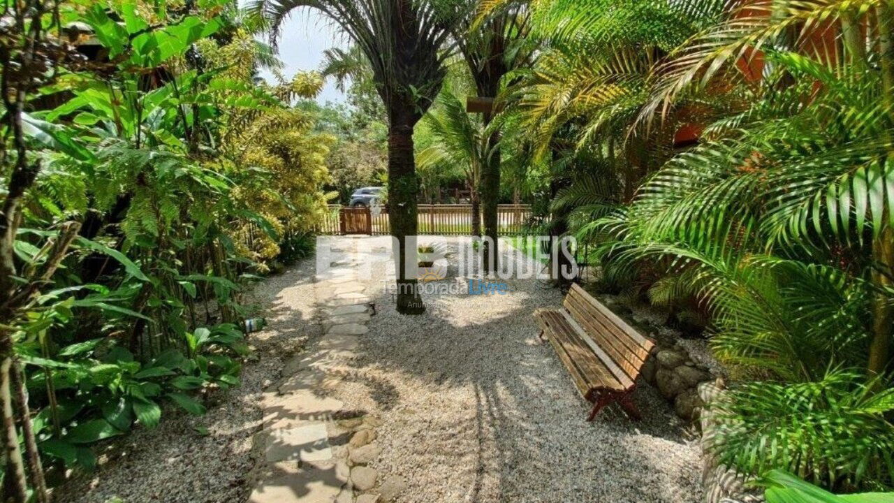 Casa para aluguel de temporada em Ubatuba (Itamambuca)