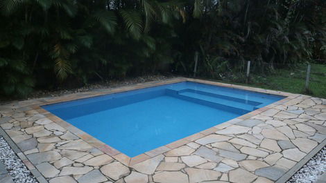 House in Bertioga Condominium 4 suites 800mts from the beach