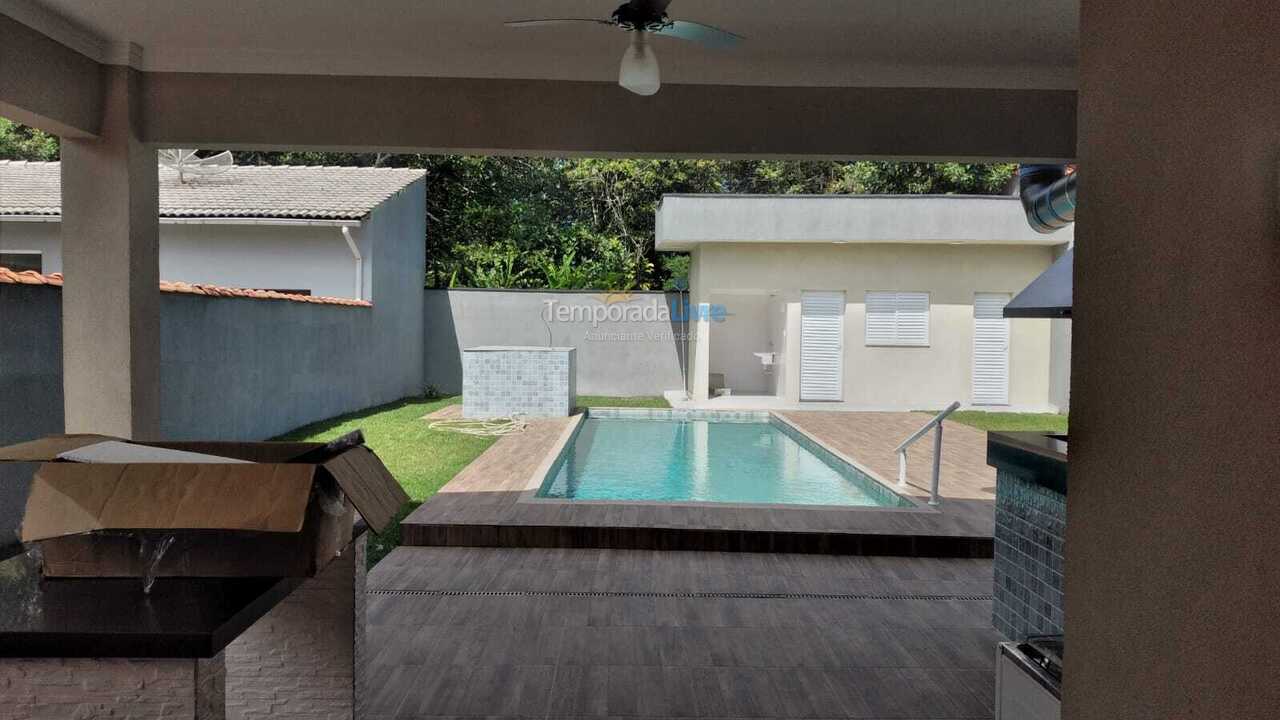 Casa para alquiler de vacaciones em Bertioga (Condominio Morada da Praia)