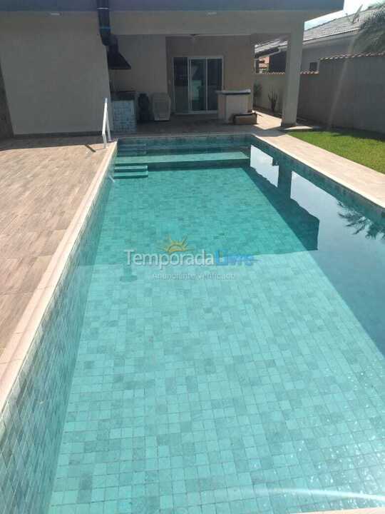 House for vacation rental in Bertioga (Condominio Morada da Praia)