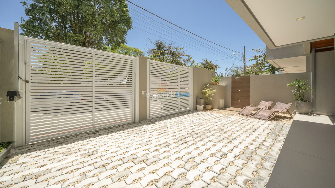 Apartment for vacation rental in Bombinhas (Canto Grande)
