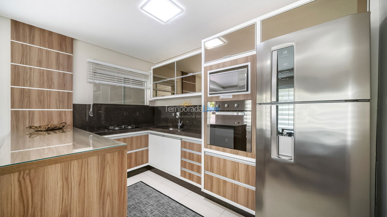 Apartment for vacation rental in Bombinhas (Canto Grande)