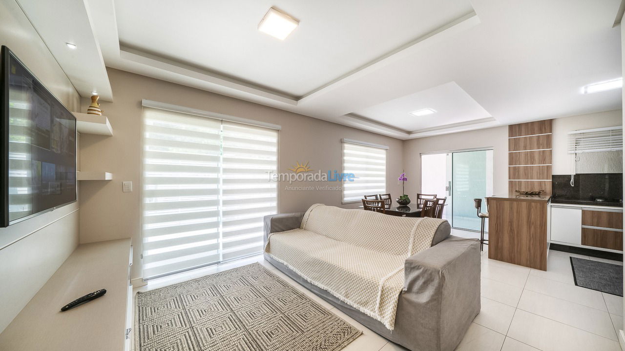 Apartment for vacation rental in Bombinhas (Canto Grande)