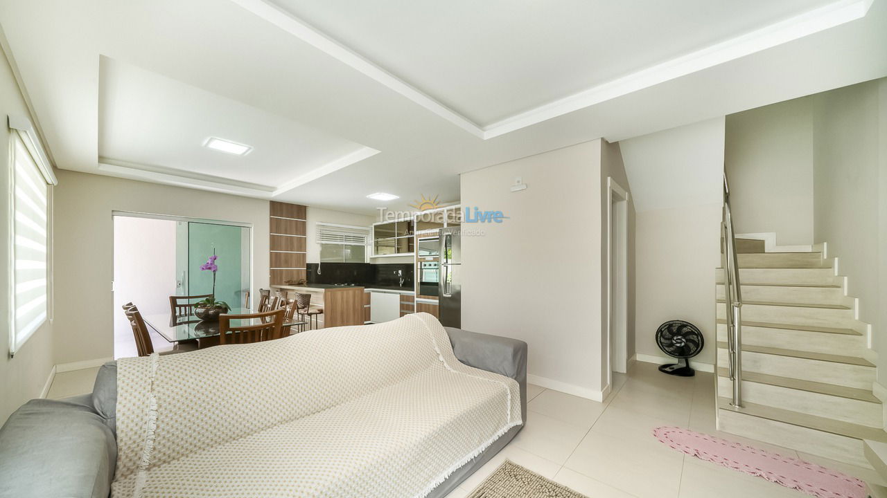 Apartment for vacation rental in Bombinhas (Canto Grande)