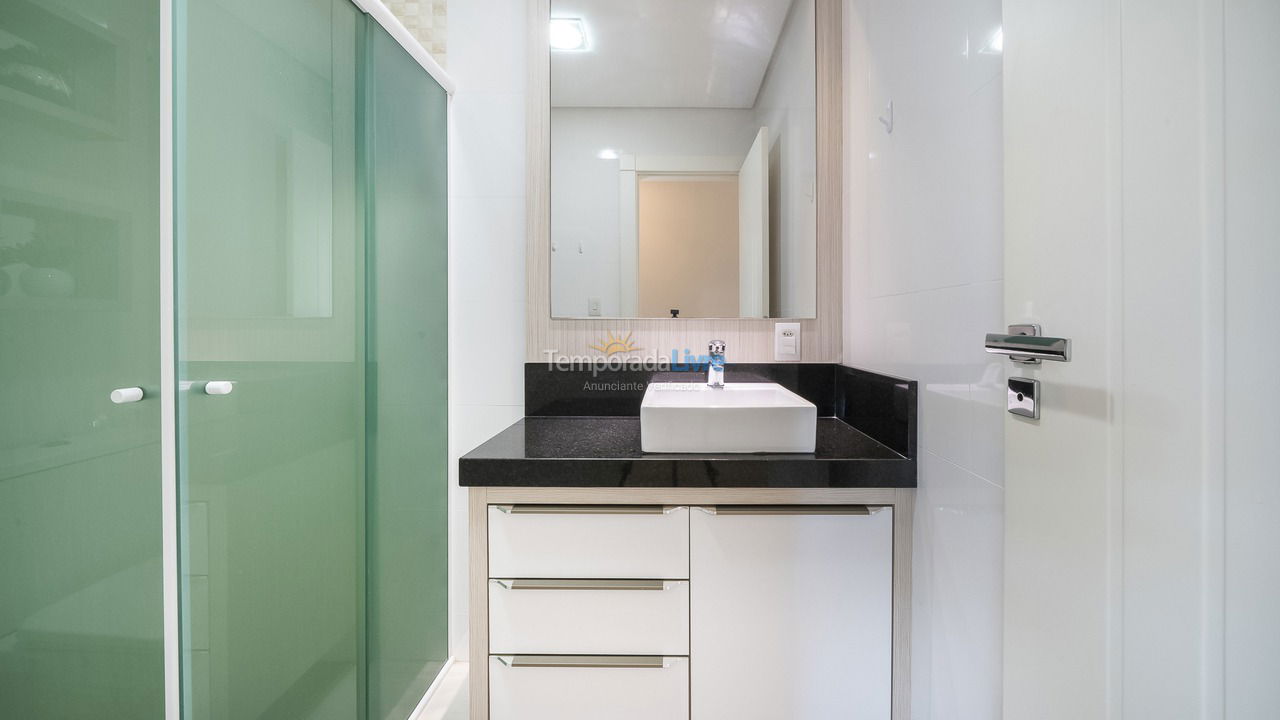 Apartment for vacation rental in Bombinhas (Canto Grande)
