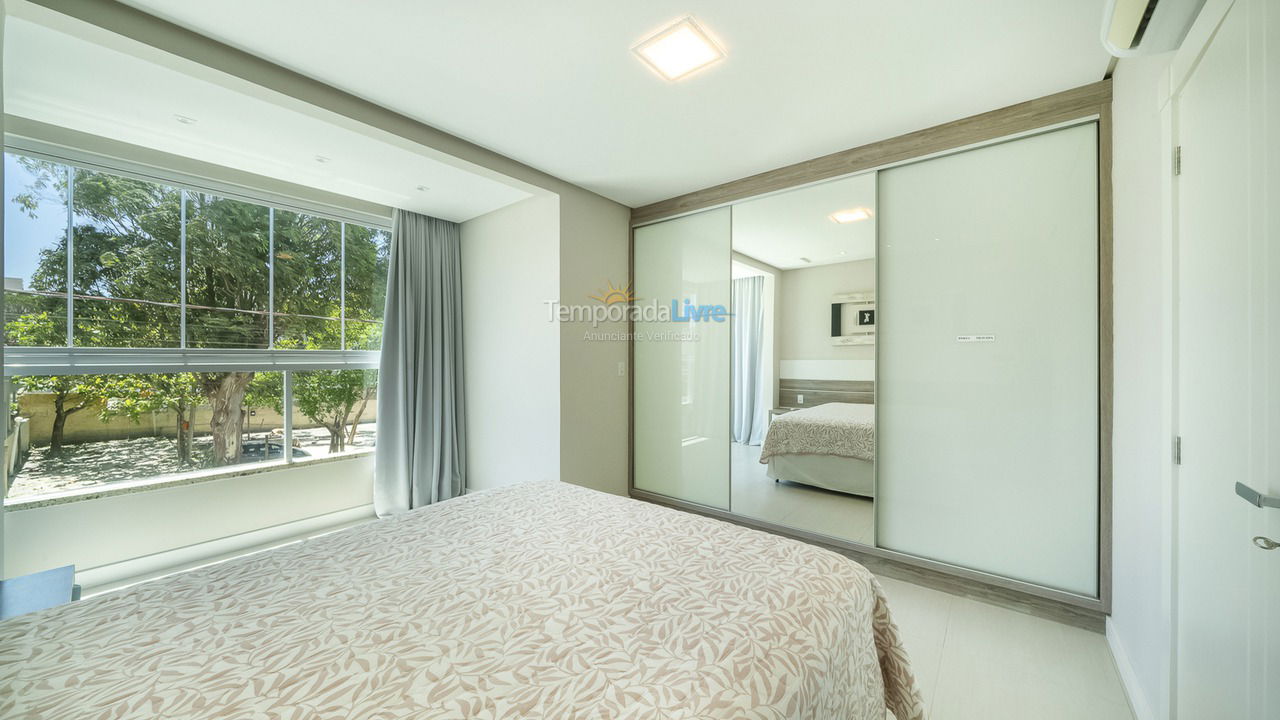 Apartment for vacation rental in Bombinhas (Canto Grande)
