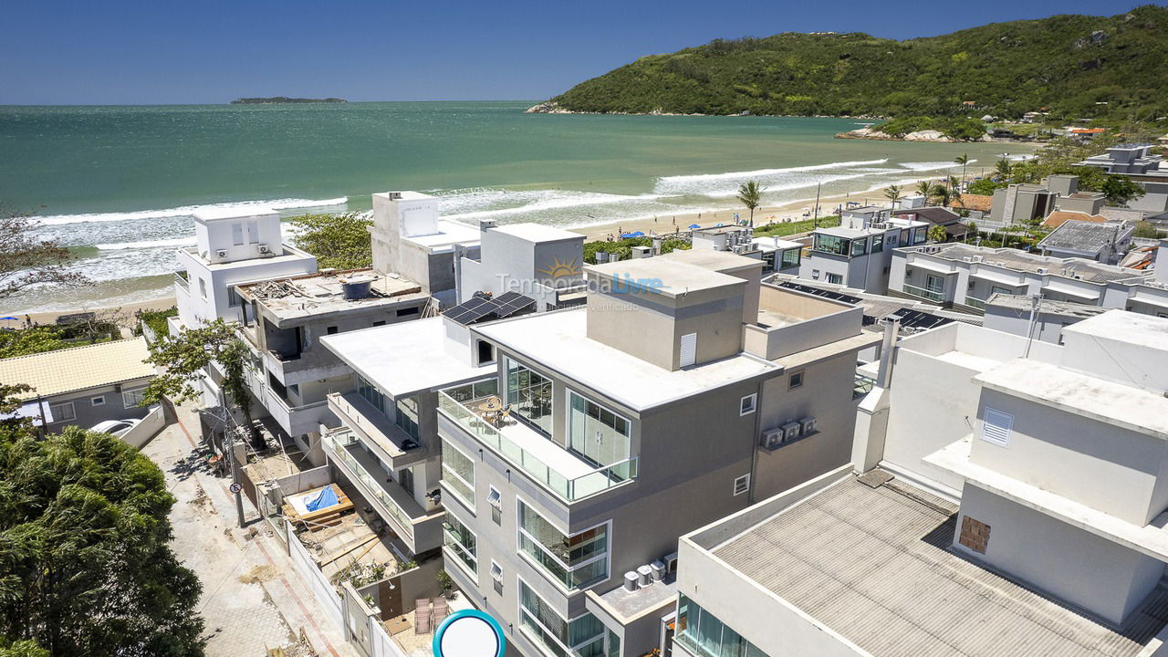 Apartment for vacation rental in Bombinhas (Canto Grande)