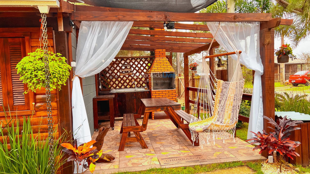 Casa para aluguel de temporada em Balneário Gaivota (Village Dunas I)