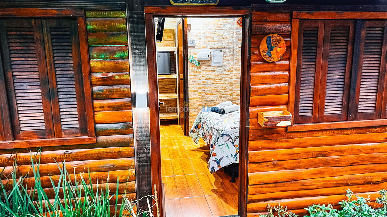 Casa para alquiler de vacaciones em Balneário Gaivota (Village Dunas I)