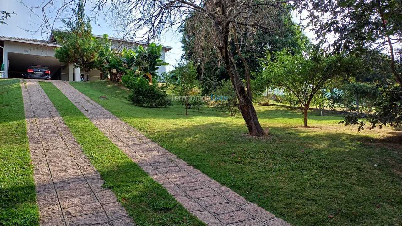 Granja para alquiler de vacaciones em Indaiatuba (Terras de Itaici)