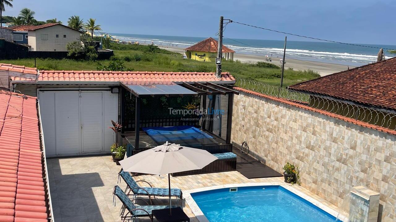 Casa para alquiler de vacaciones em Itanhaém (Vila Loty)