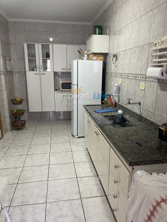 Apartamento para aluguel de temporada em Itanhaém (Praia do Sonho)