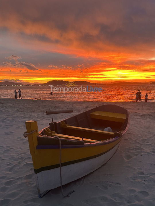 Casa para aluguel de temporada em Florianópolis (Ponta das Canas)