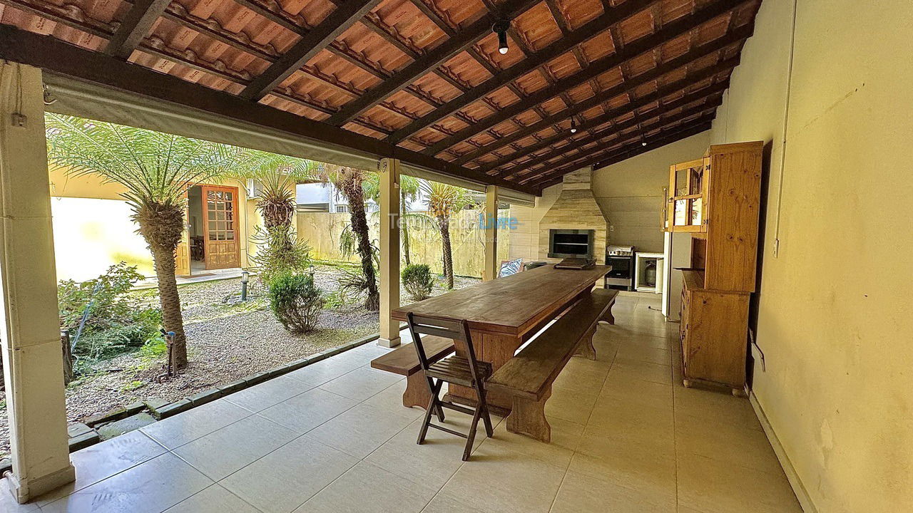 Casa para alquiler de vacaciones em Itapema (Meia Praia)