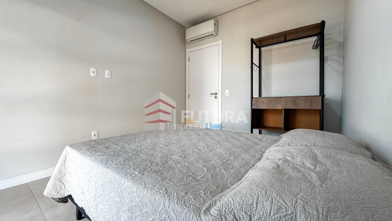 Apartment for vacation rental in Bombinhas (Praia de Bombas)