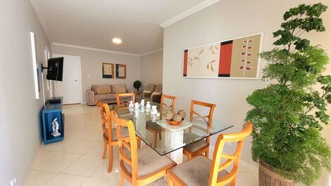 Apartment on the block of Pitangueiras Beach - Air Cond - 6 People