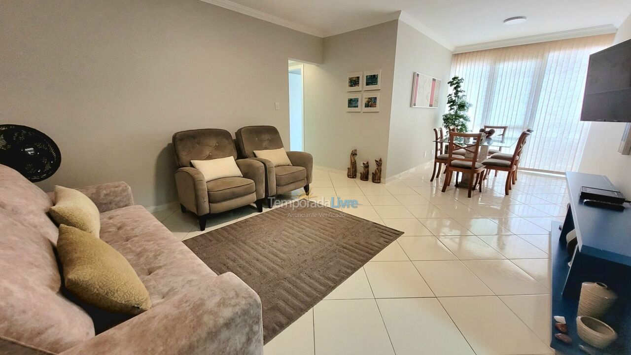 Apartamento para aluguel de temporada em Guarujá (Pitangueiras)