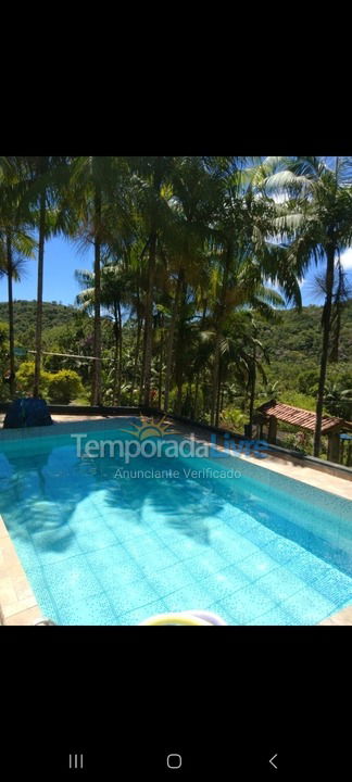 Granja para alquiler de vacaciones em Tapiraí (Guatambu)