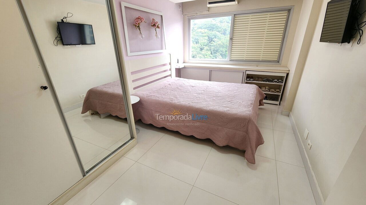 Apartamento para aluguel de temporada em Guarujá (Pitangueiras)