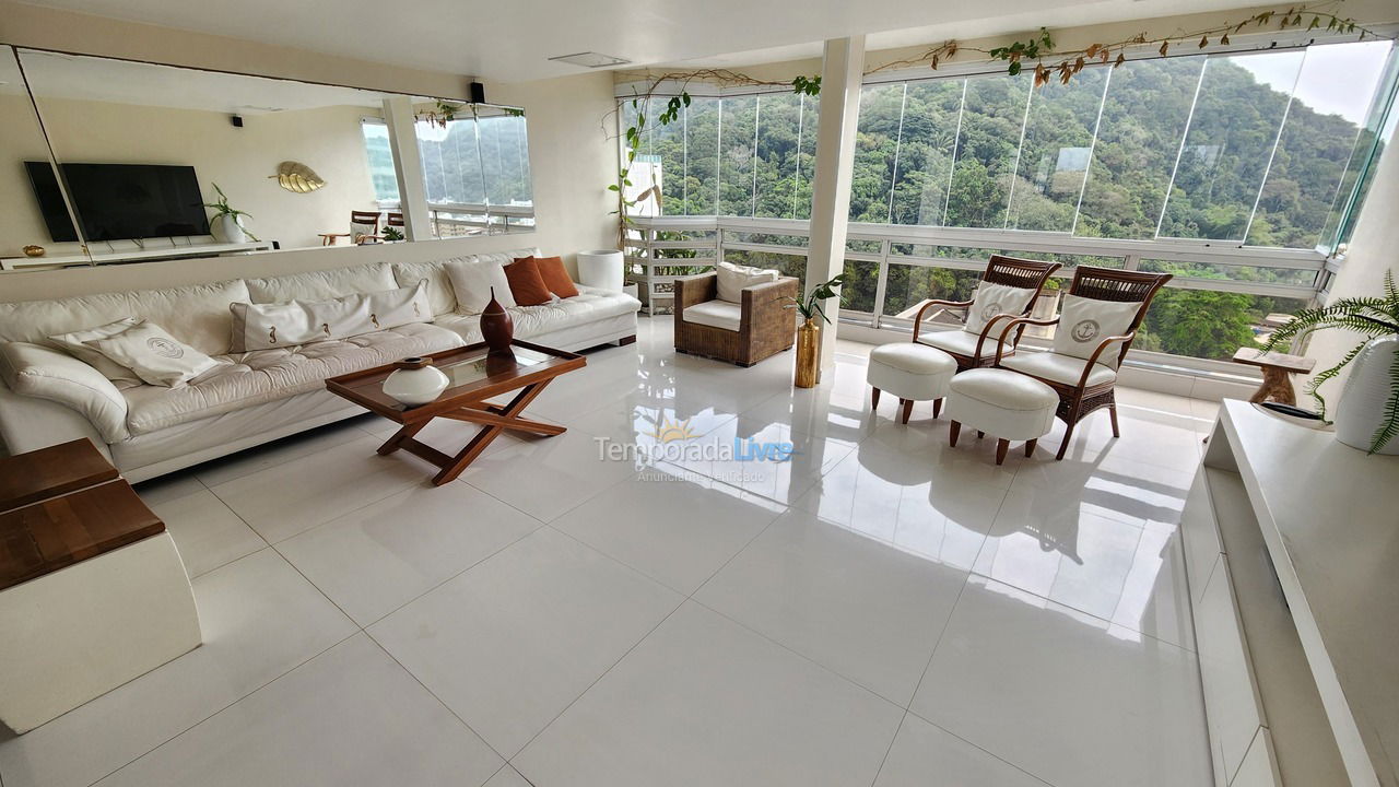 Apartment for vacation rental in Guarujá (Pitangueiras)