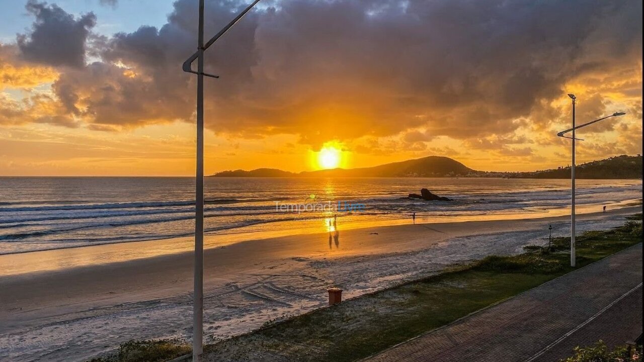 Apartamento para aluguel de temporada em Bombinhas (Praia de Bombas)