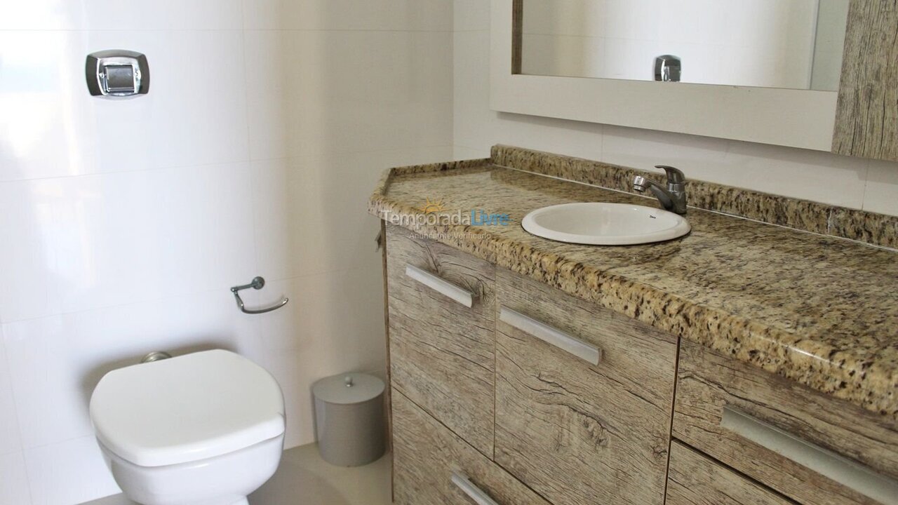 Apartamento para alquiler de vacaciones em Bombinhas (Praia de Bombas)