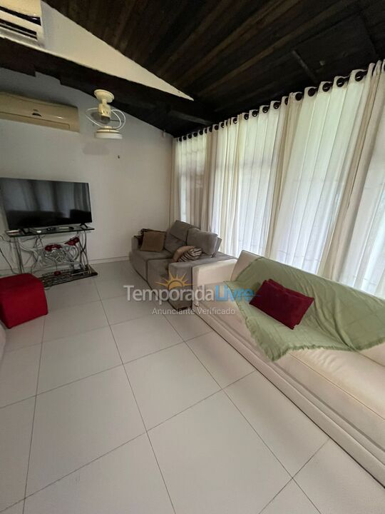 House for vacation rental in Itapema (Centro)