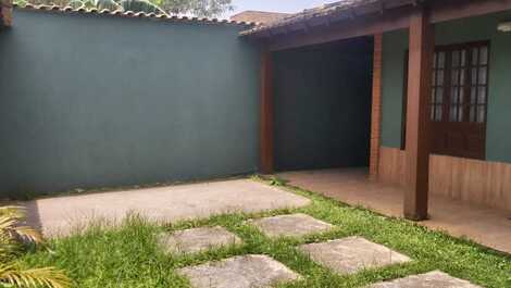 HOUSE FOR SEASONAL RENT IN BORACEIA/BERTIOGA