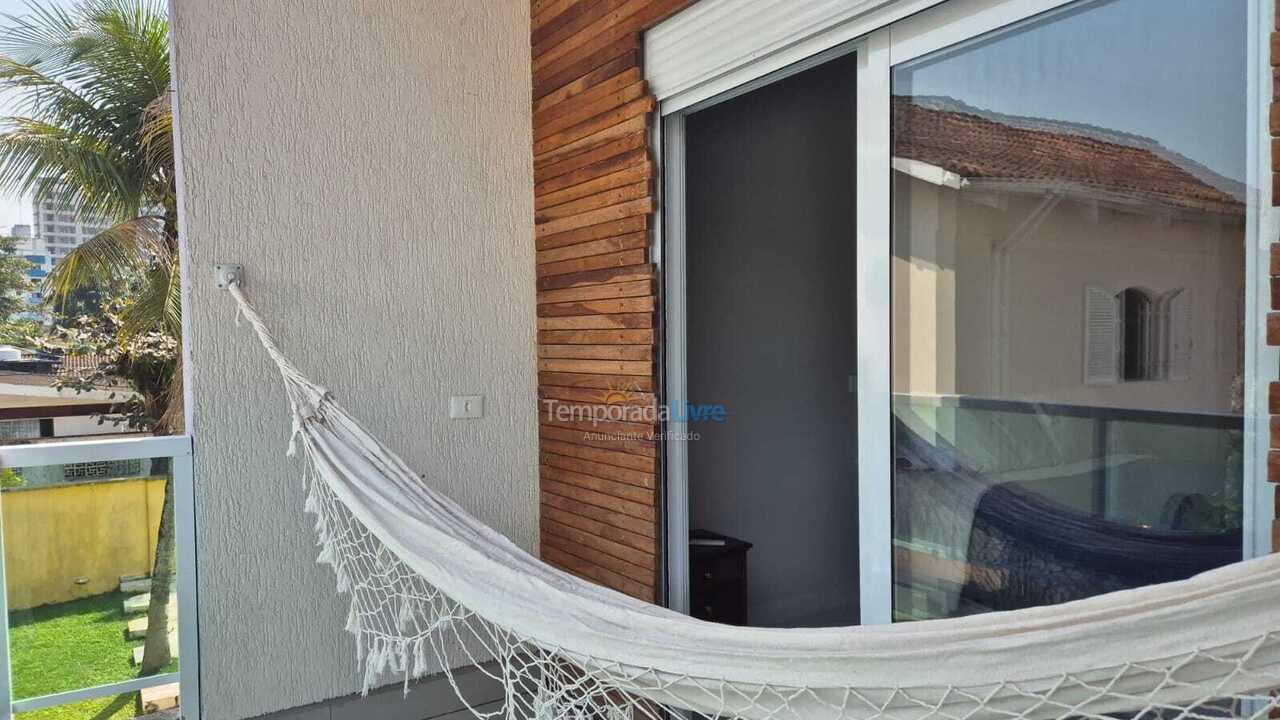 Casa para alquiler de vacaciones em Guarujá (Jardim Virginia Praia da Enseada)