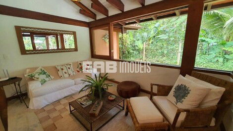 Casa de alto estándar, con piscina, en la playa de Itamambuca, Ubatuba