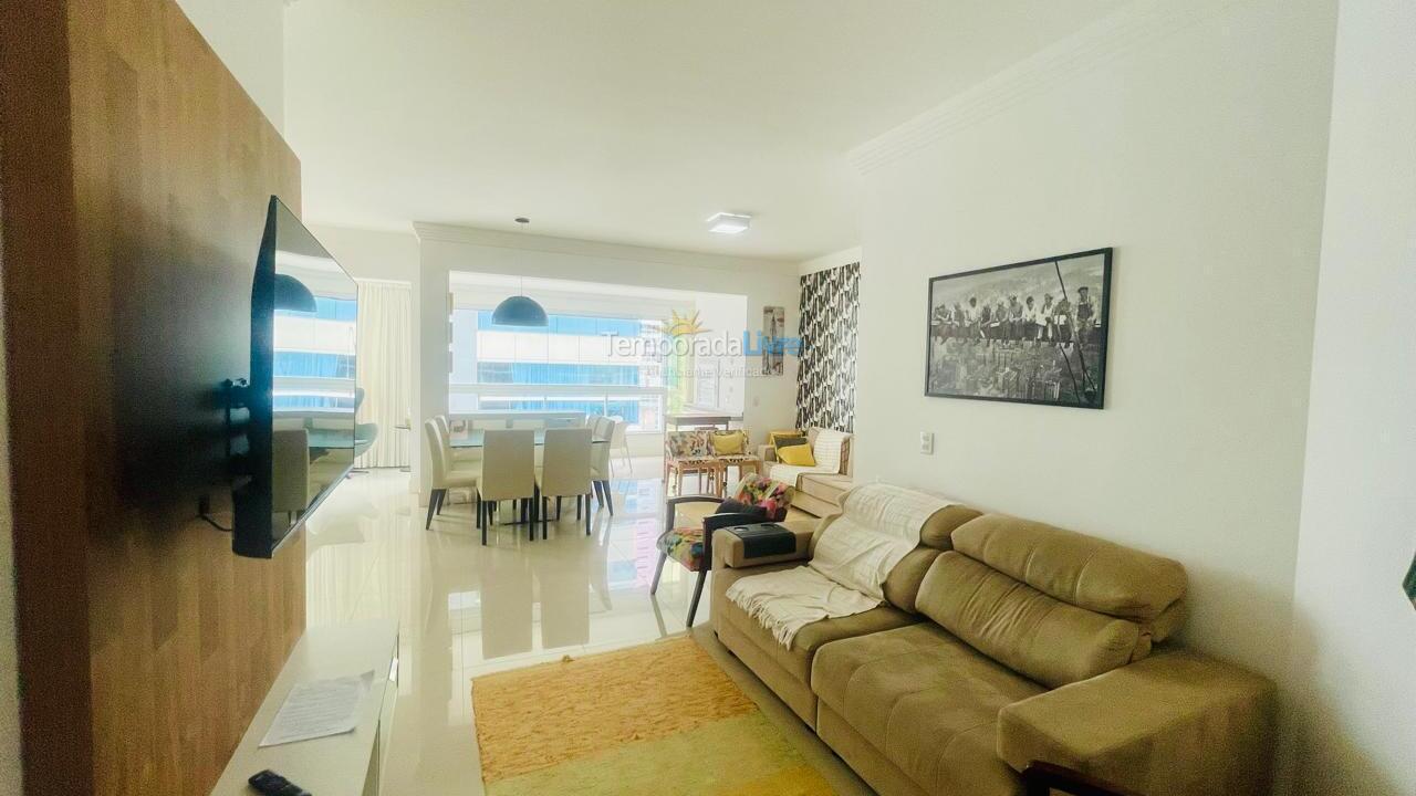 Apartment for vacation rental in Itapema (Meia Praia Quadra do Mar)