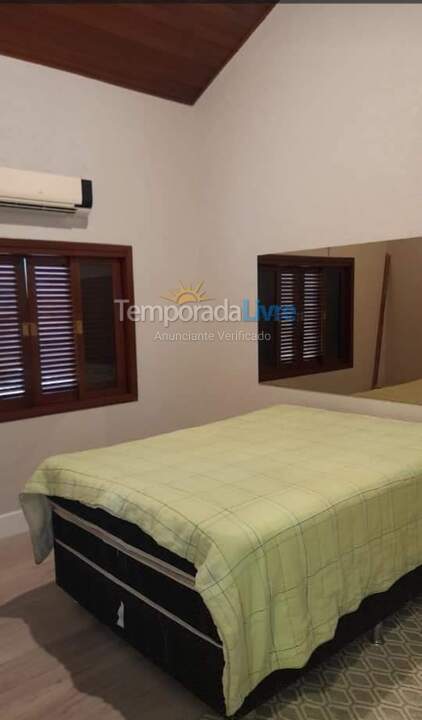 House for vacation rental in Bertioga (Condominio Morada da Praia)