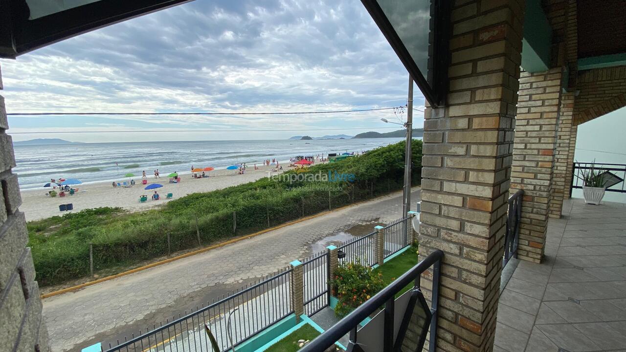 Casa para alquiler de vacaciones em Governador Celso Ramos (Praia de Palmas)