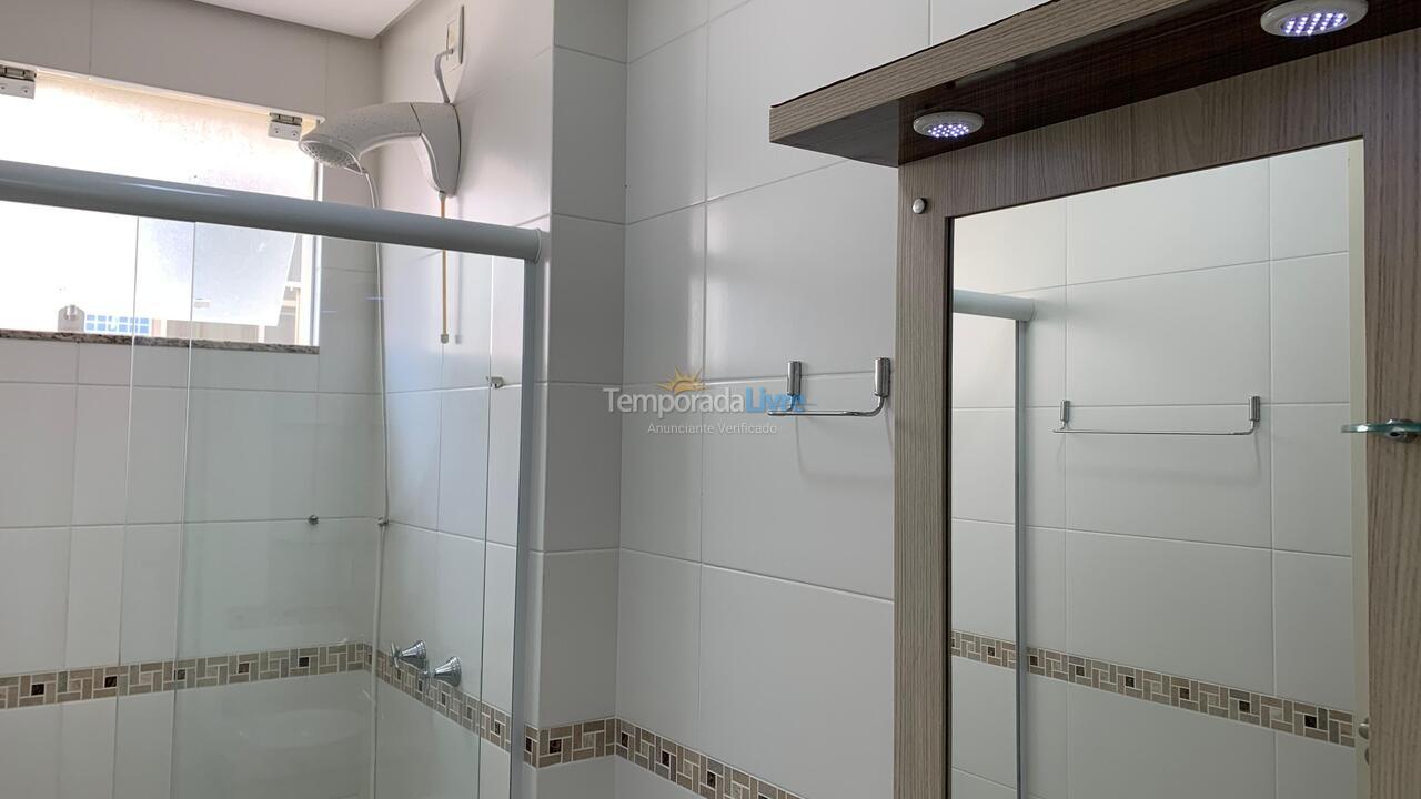 Apartamento para alquiler de vacaciones em Governador Celso Ramos (Praia de Palmas)