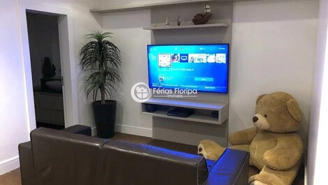 Comfort and Luxury in this Beautiful House in a Gated Community in Floripa
