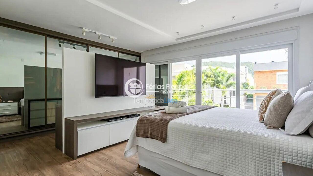 House for vacation rental in Florianópolis (Rio Tavares)